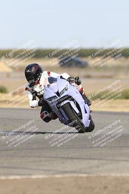 media/Oct-13-2025-Lets Ride (Mon) [[1a1cd08581]]/B Group/1020am (Sweeper)/